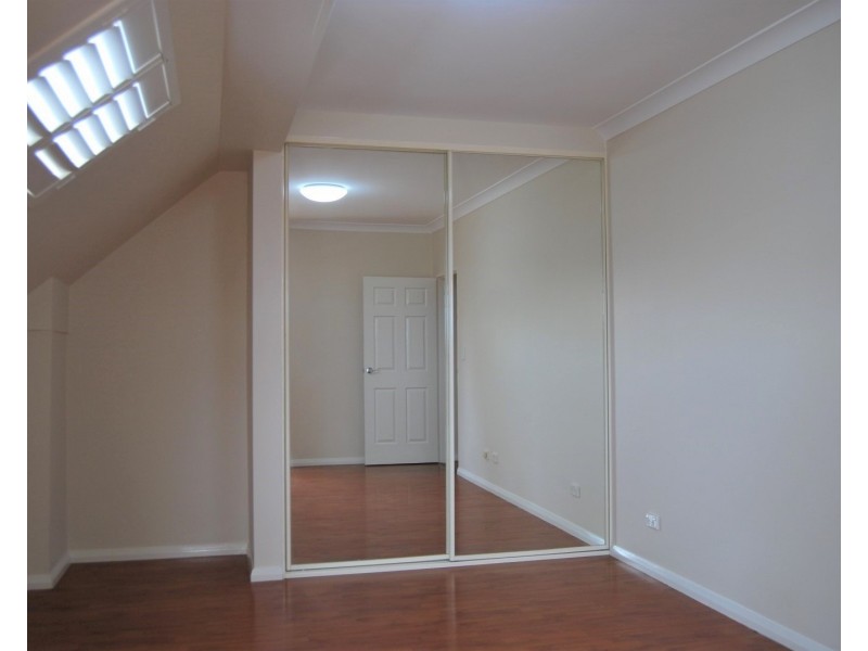 11/2A Morotai Avenue, Riverwood NSW 2210