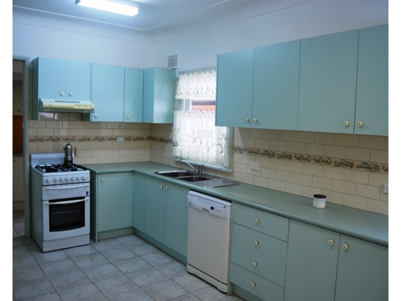 51 Amy Road, Peakhurst NSW 2210