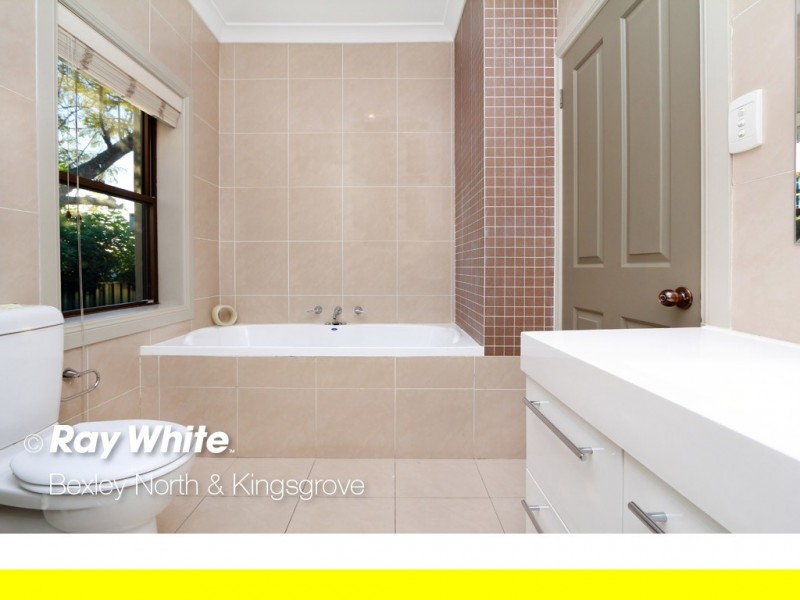 2 Bennett Street, Kingsgrove NSW 2208