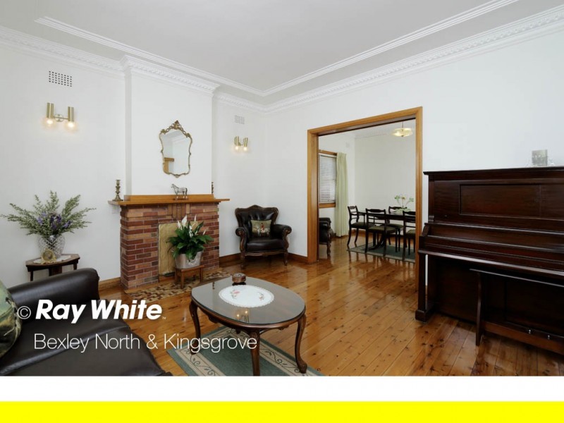 30 St Elmo Parade, Kingsgrove NSW 2208