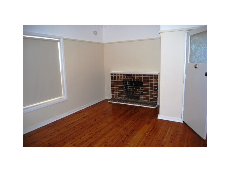 9 CHARLES STREET, Riverwood NSW 2210