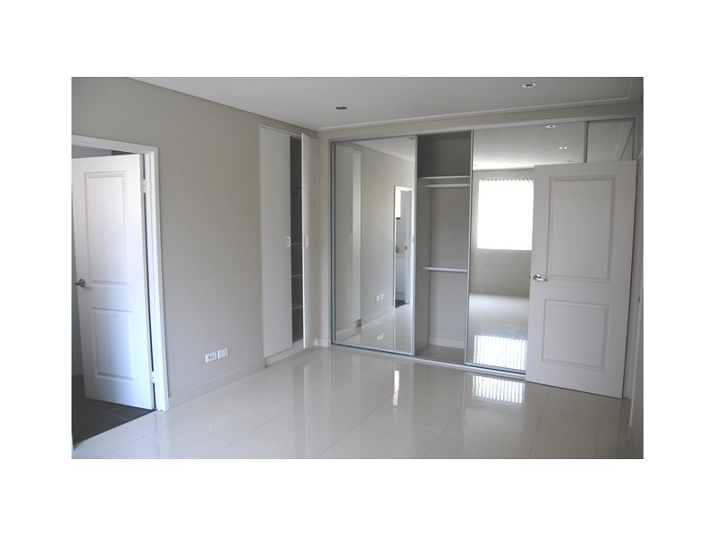 101/2A Sarsfield Circuit, Bexley North NSW 2207