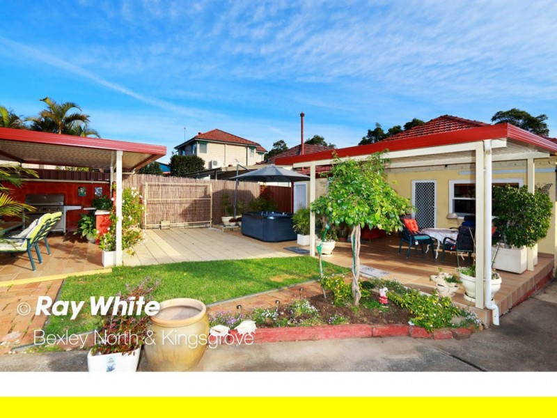 48 Rosemeath Ave, Kingsgrove NSW 2208