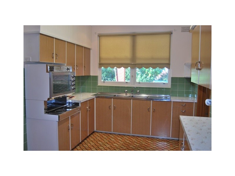 8 Staples Street, Kingsgrove NSW 2208