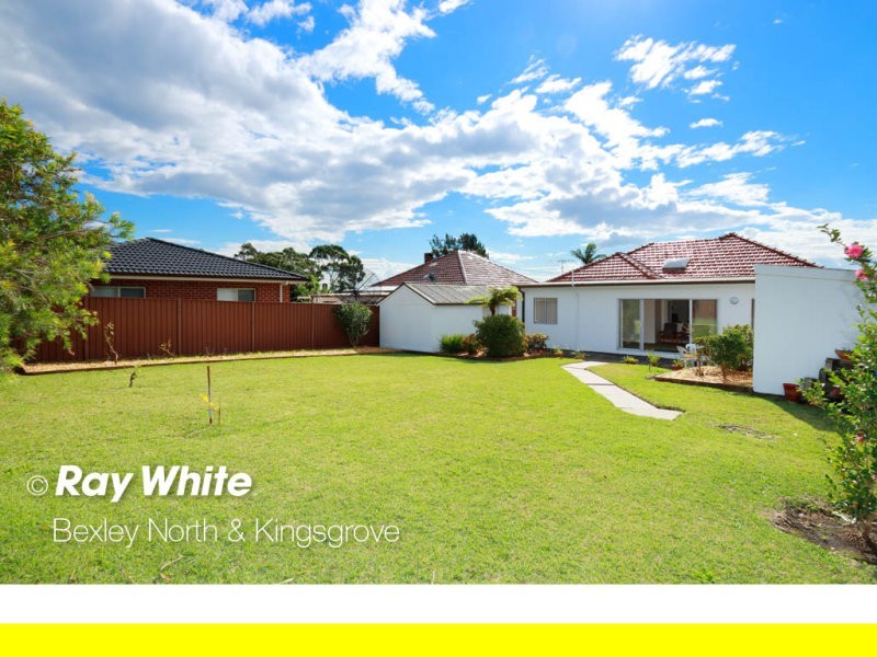 4 Narramore Street, Kingsgrove NSW 2208