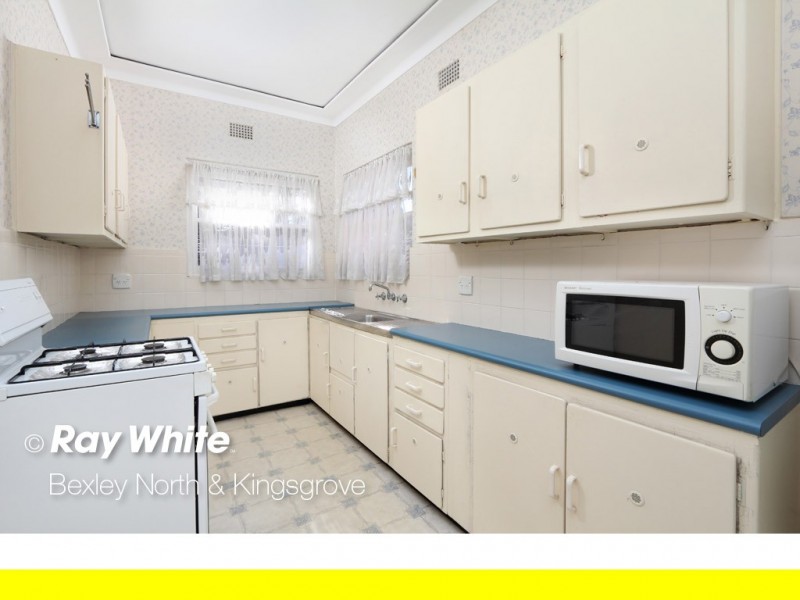 16 Nichols Avenue, Beverly Hills NSW 2209