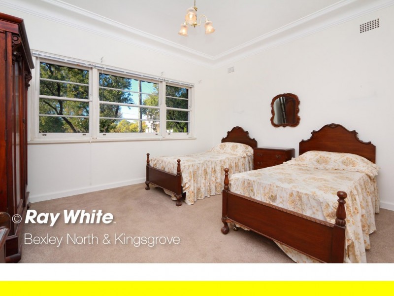 16 Nichols Avenue, Beverly Hills NSW 2209