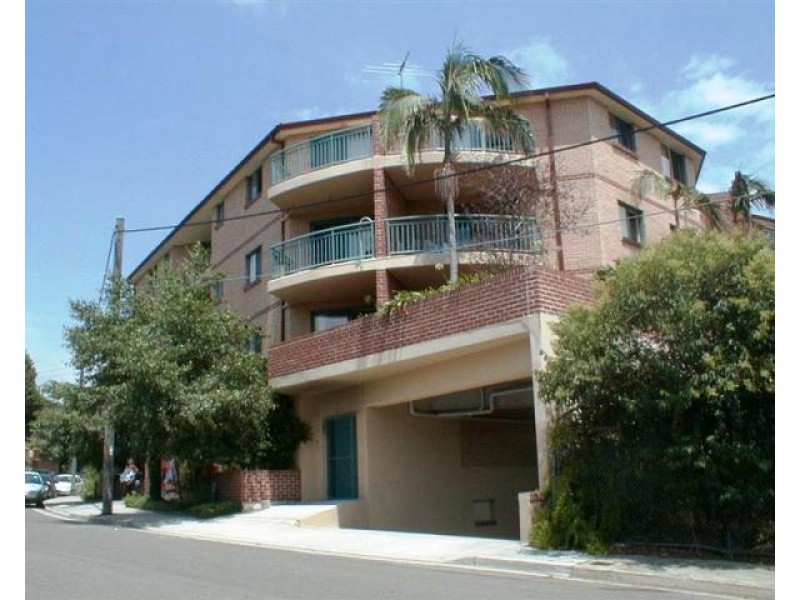 23/22-24 Sarsfield Circuit, Bexley North NSW 2207