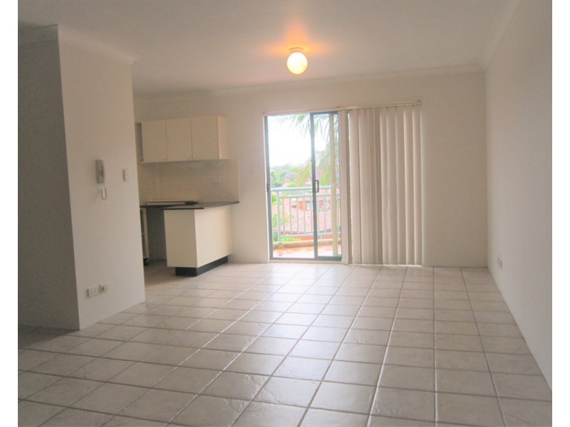 23/22-24 Sarsfield Circuit, Bexley North NSW 2207