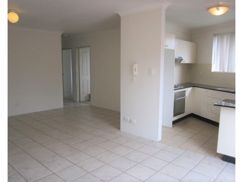 23/22-24 Sarsfield Circuit, Bexley North NSW 2207