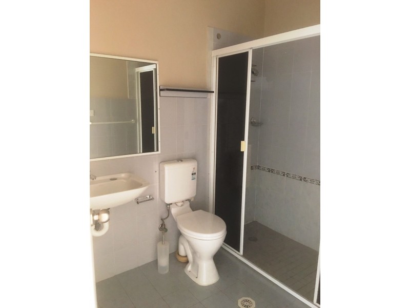 2/182 Tower Street, Panania NSW 2213