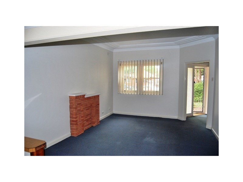 79 caroline Street, Kingsgrove NSW 2208