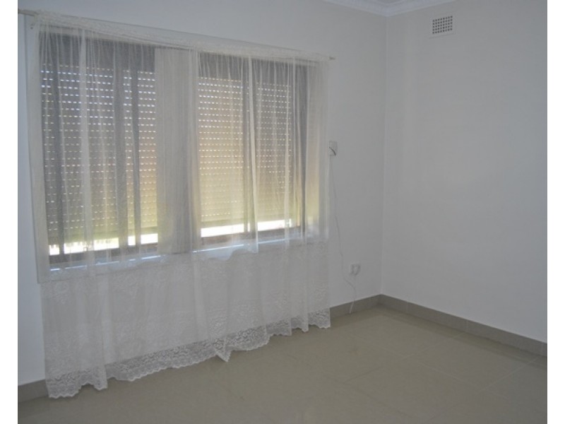 Flat 1/1 Proctor Avenue, Kingsgrove NSW 2208