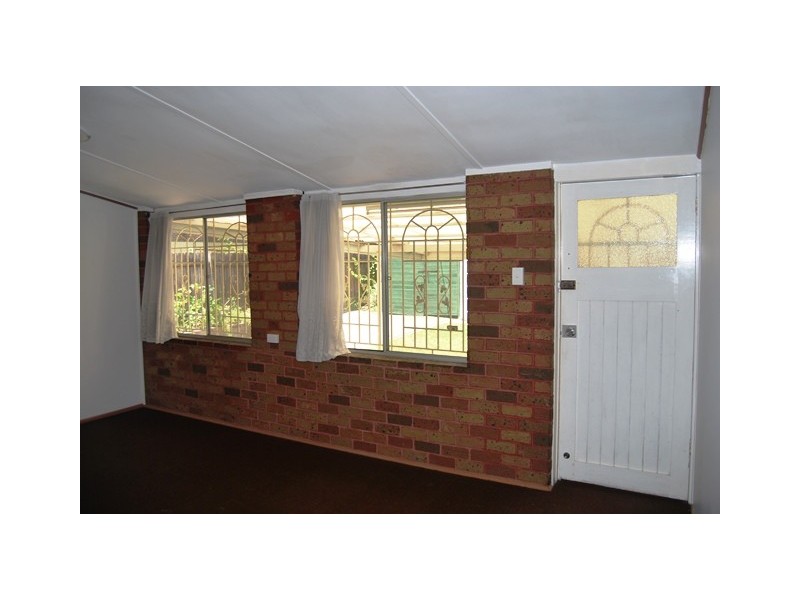 18 Dunlop Street, Roselands NSW 2196