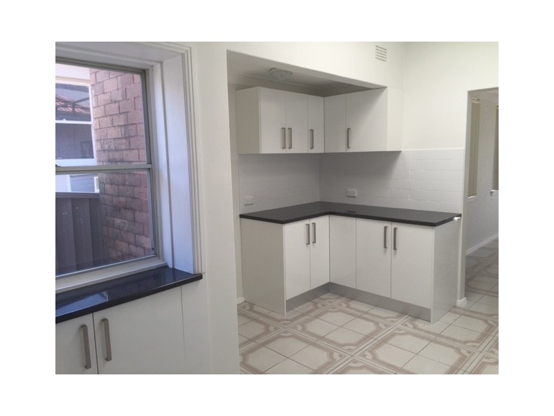 52 VIVIENNE STREET, Kingsgrove NSW 2208