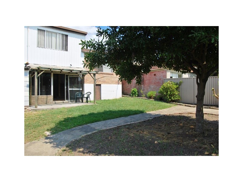 52 VIVIENNE STREET, Kingsgrove NSW 2208