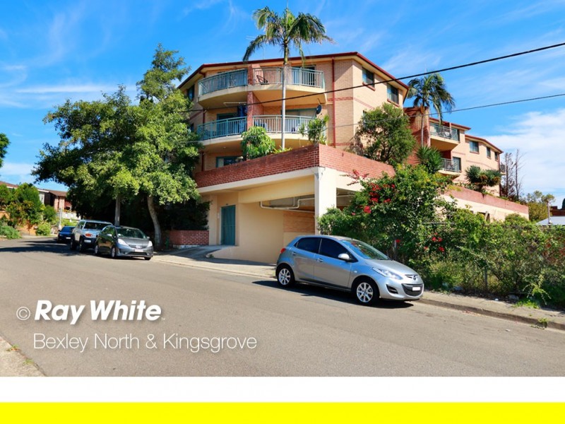 18/22-40 Sarsfield Circuit, Bexley North NSW 2207