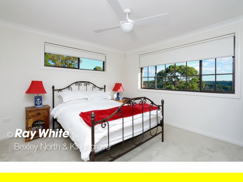 129 Woronora Crescent, Como NSW 2226