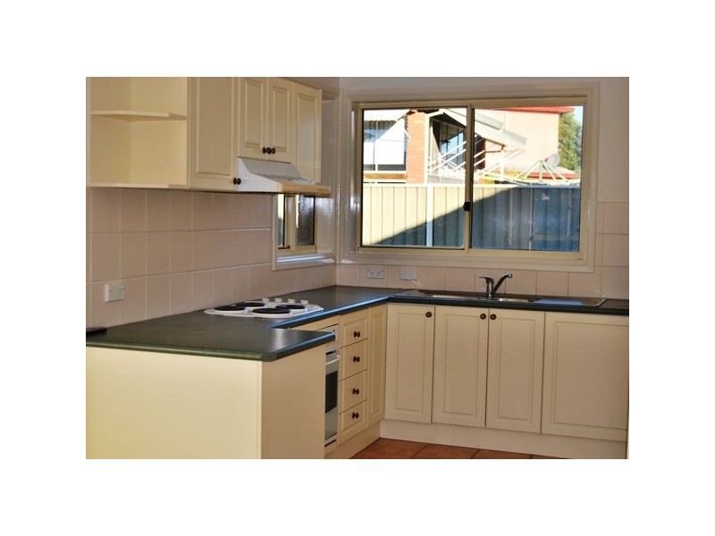 4/38 WORONORA AVENUE, Leumeah NSW 2560