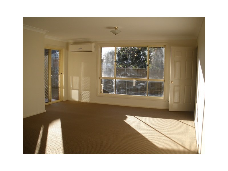 4/38 WORONORA AVENUE, Leumeah NSW 2560