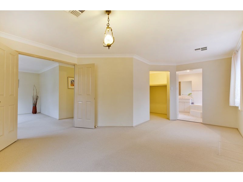 85 New farm Road, West Pennant Hills NSW 2125