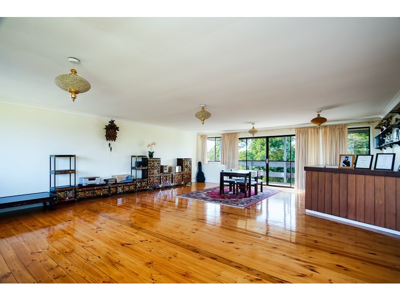 33 Sarah Crescent, Baulkham Hills NSW 2153