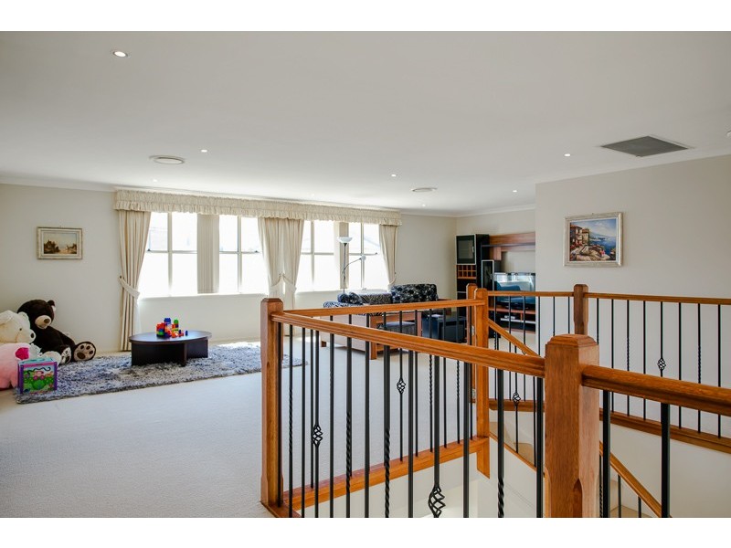 17 Celeste Avenue, Castle Hill NSW 2154