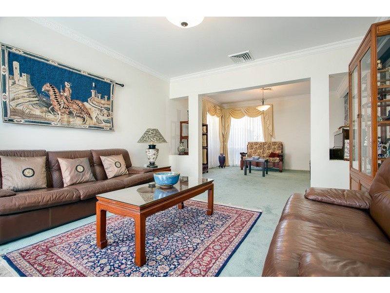 3 Lancaster Way, West Pennant Hills NSW 2125