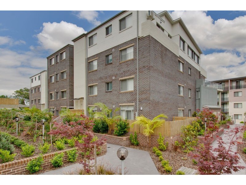 4/23-25 Crane Road, Castle Hill NSW 2154