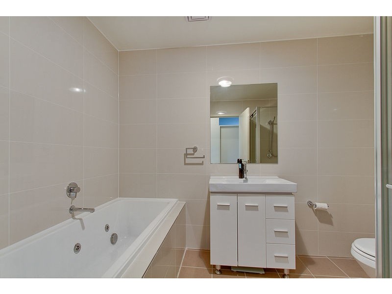 4/23-25 Crane Road, Castle Hill NSW 2154