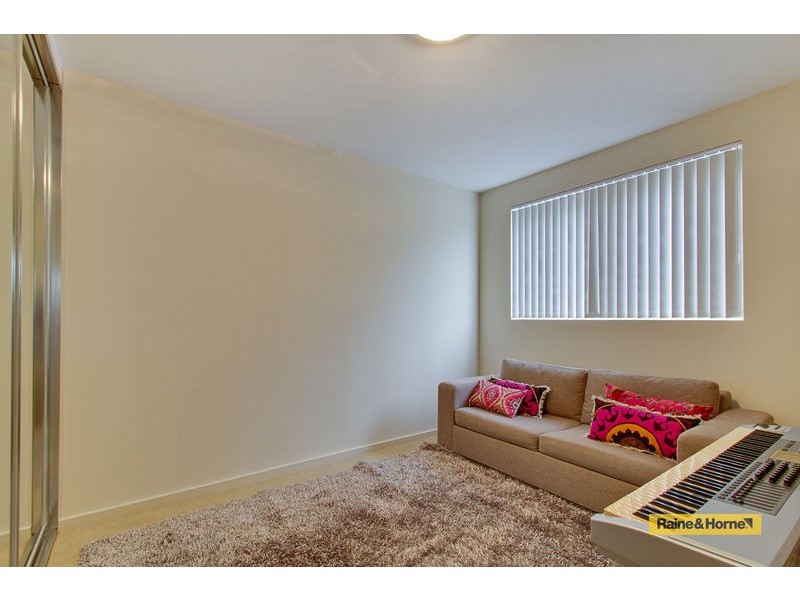 4/23-25 Crane Road, Castle Hill NSW 2154