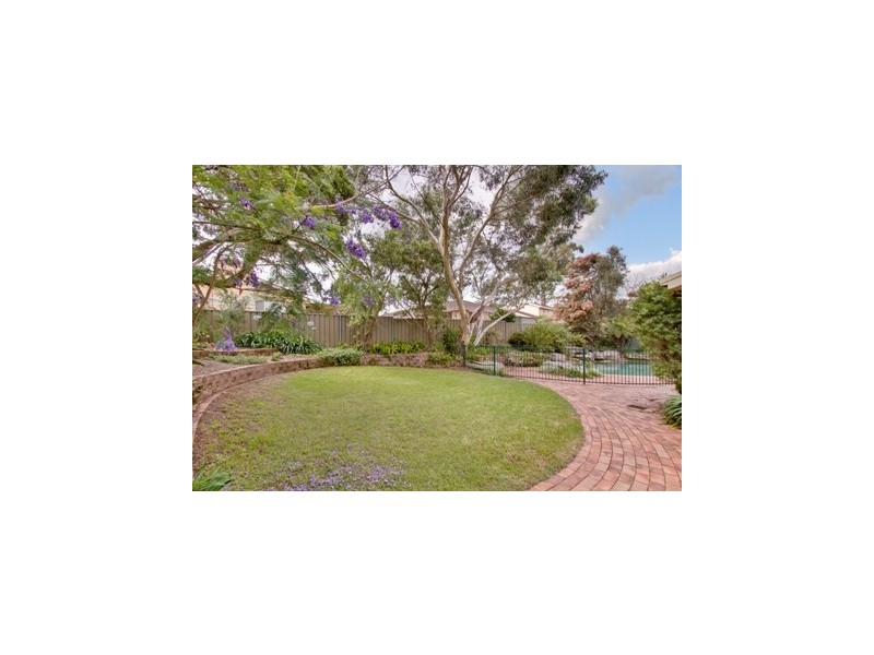 9 LEMONWOOD PLACE, Castle Hill NSW 2154