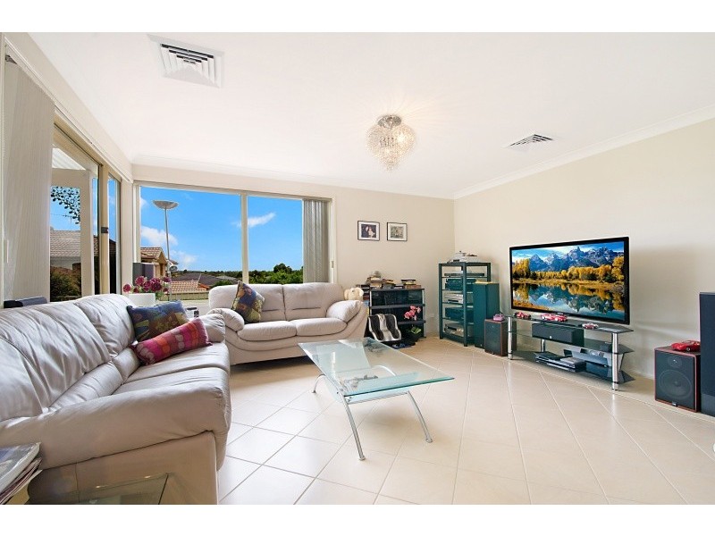 112 Redden Drive, Kellyville NSW 2155