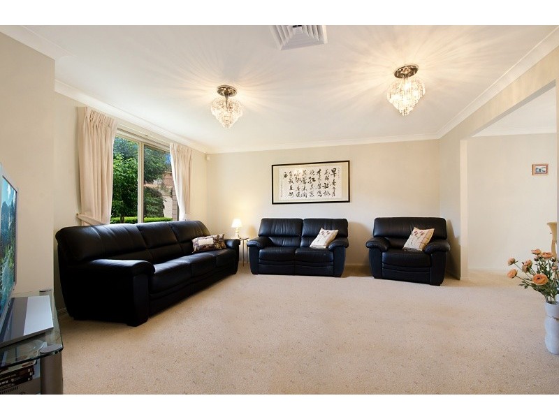 112 Redden Drive, Kellyville NSW 2155