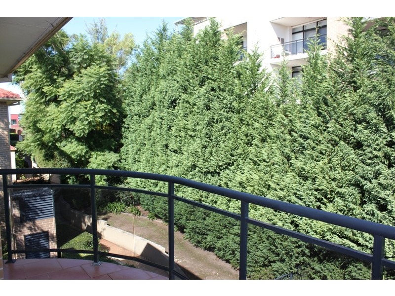 25/2-6 Sherwin Avenue, Castle Hill NSW 2154