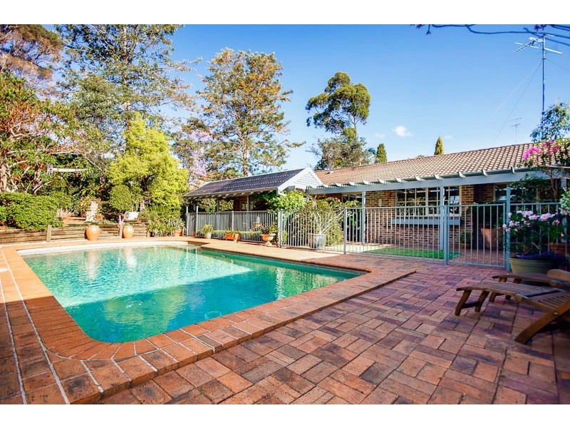 19 Clarke Place, Castle Hill NSW 2154