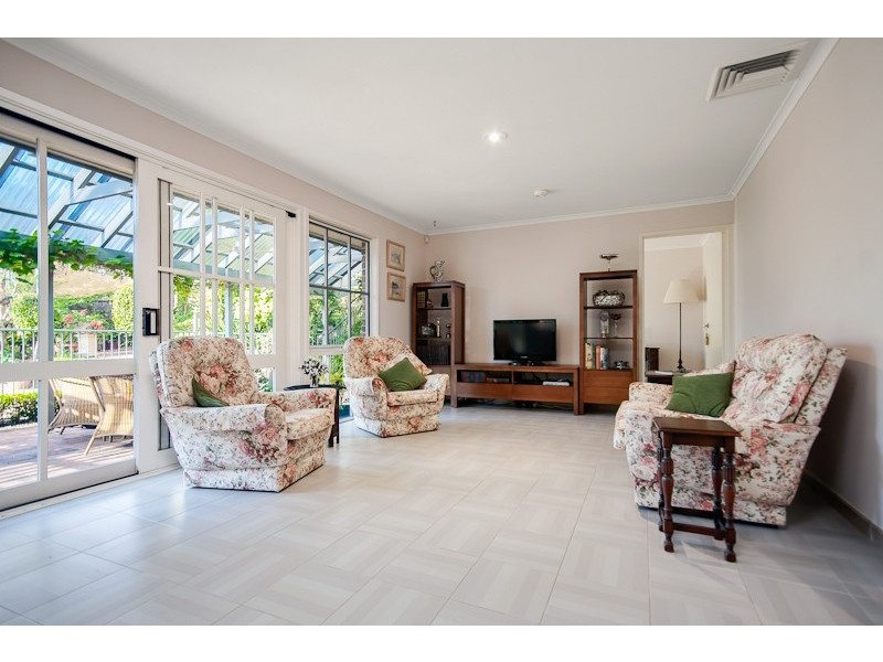 19 Clarke Place, Castle Hill NSW 2154