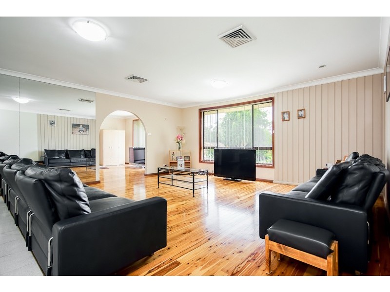 1 White Place, Castle Hill NSW 2154
