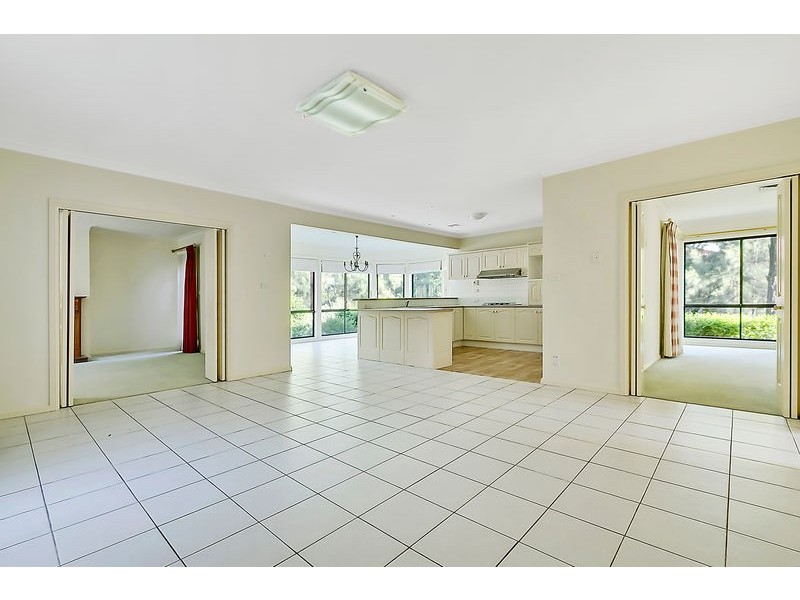 75 Crestview Avenue, Kellyville NSW 2155