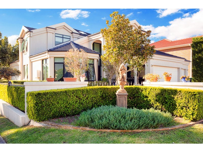 61 Perkins Drive, Kellyville NSW 2155