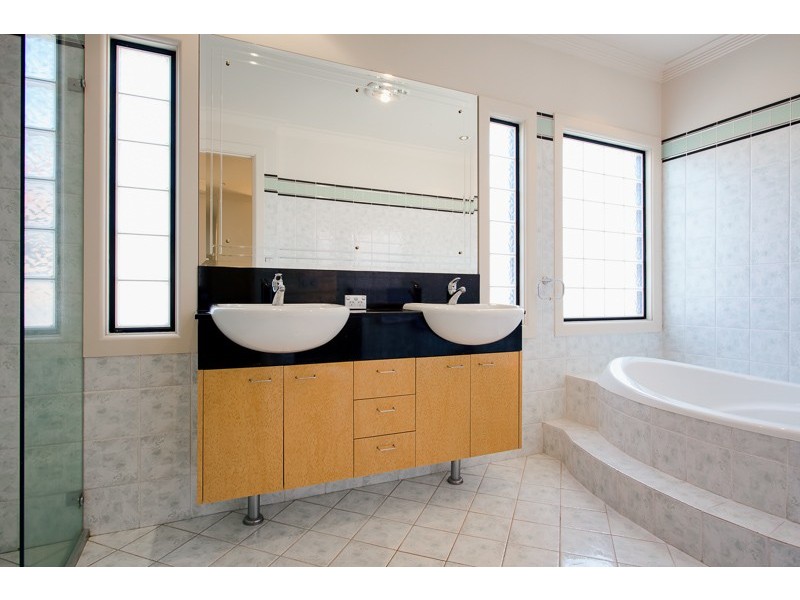 61 Perkins Drive, Kellyville NSW 2155