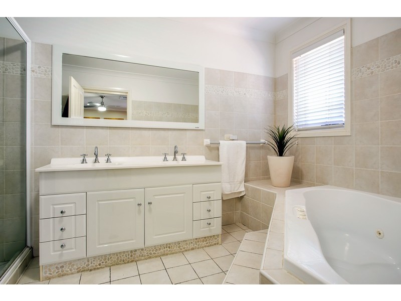 70 Connaught Circuit, Kellyville NSW 2155