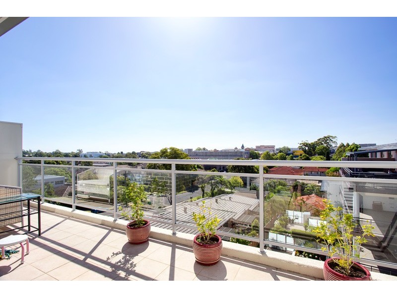 10/23-35 Crane Road, Castle Hill NSW 2154