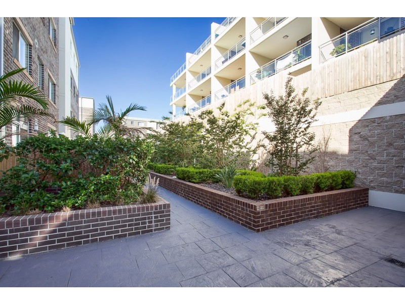 10/23-35 Crane Road, Castle Hill NSW 2154