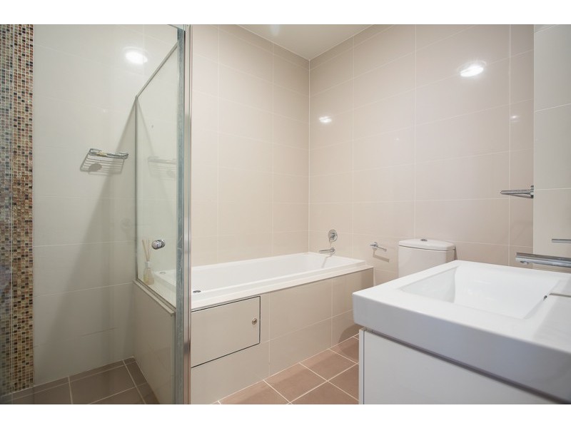 10/23-35 Crane Road, Castle Hill NSW 2154