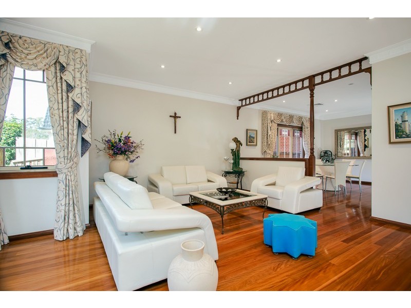 20 Forestwood Cre, West Pennant Hills NSW 2125