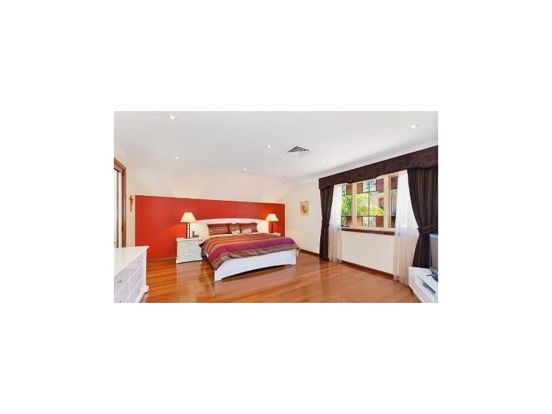 20 Forestwood Cre, West Pennant Hills NSW 2125