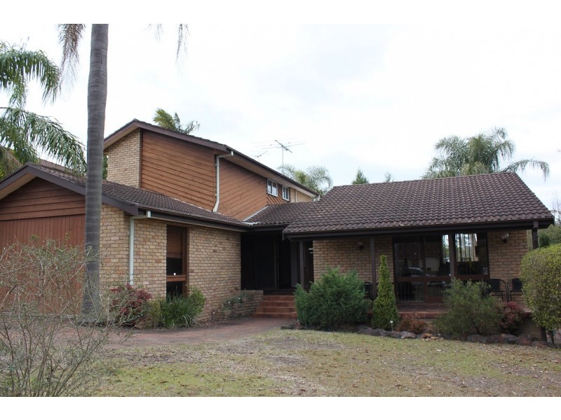 4 Galahad Crescent, Castle Hill NSW 2154