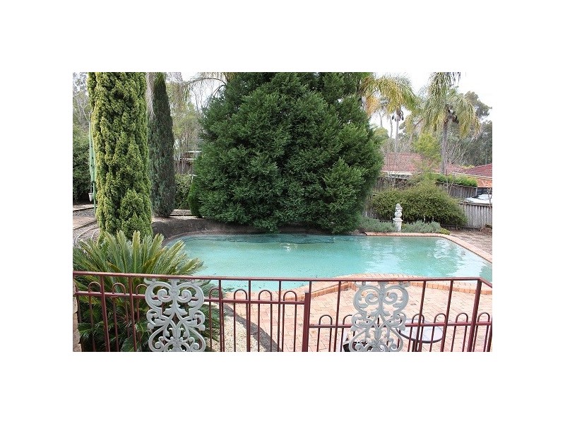 4 Galahad Crescent, Castle Hill NSW 2154