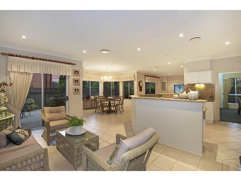 32 Kirkcaldy Circuit, Kellyville NSW 2155